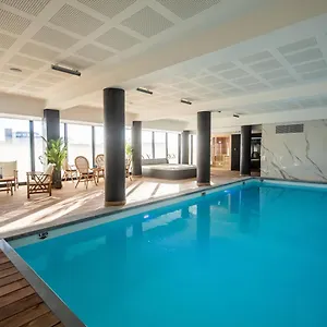 4* Aparthotel Le Barracuda & Spa, Centre Port, Pieds Dans L'eau, Vue
