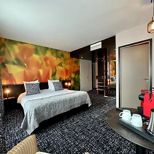 4* Hotel The Originals Boutique, De La Paix,